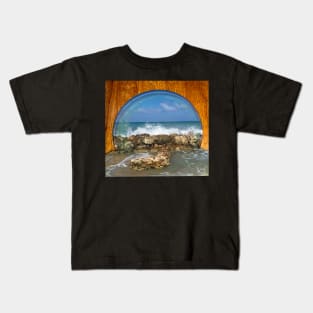 Let the ocean in, let’s go to the beach Kids T-Shirt